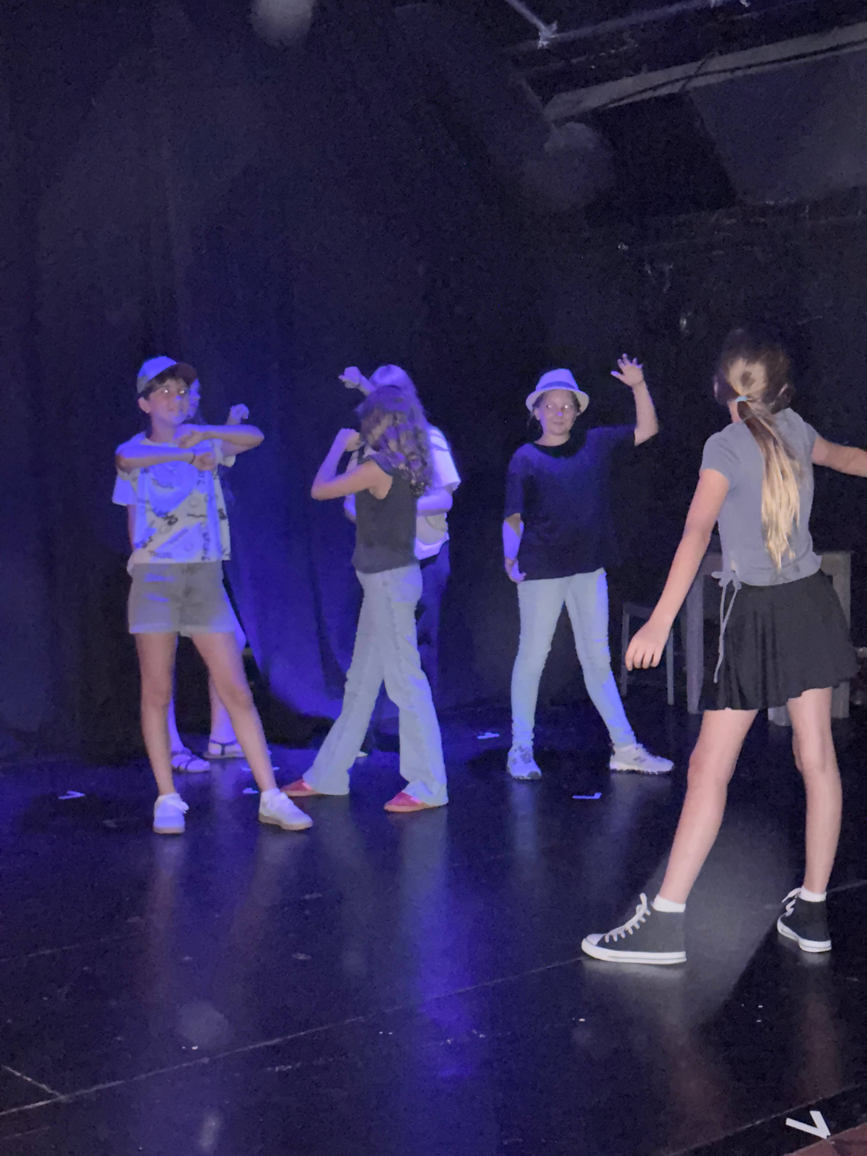 Theater AG Auftritt Bandhaus Smartphone 25 min