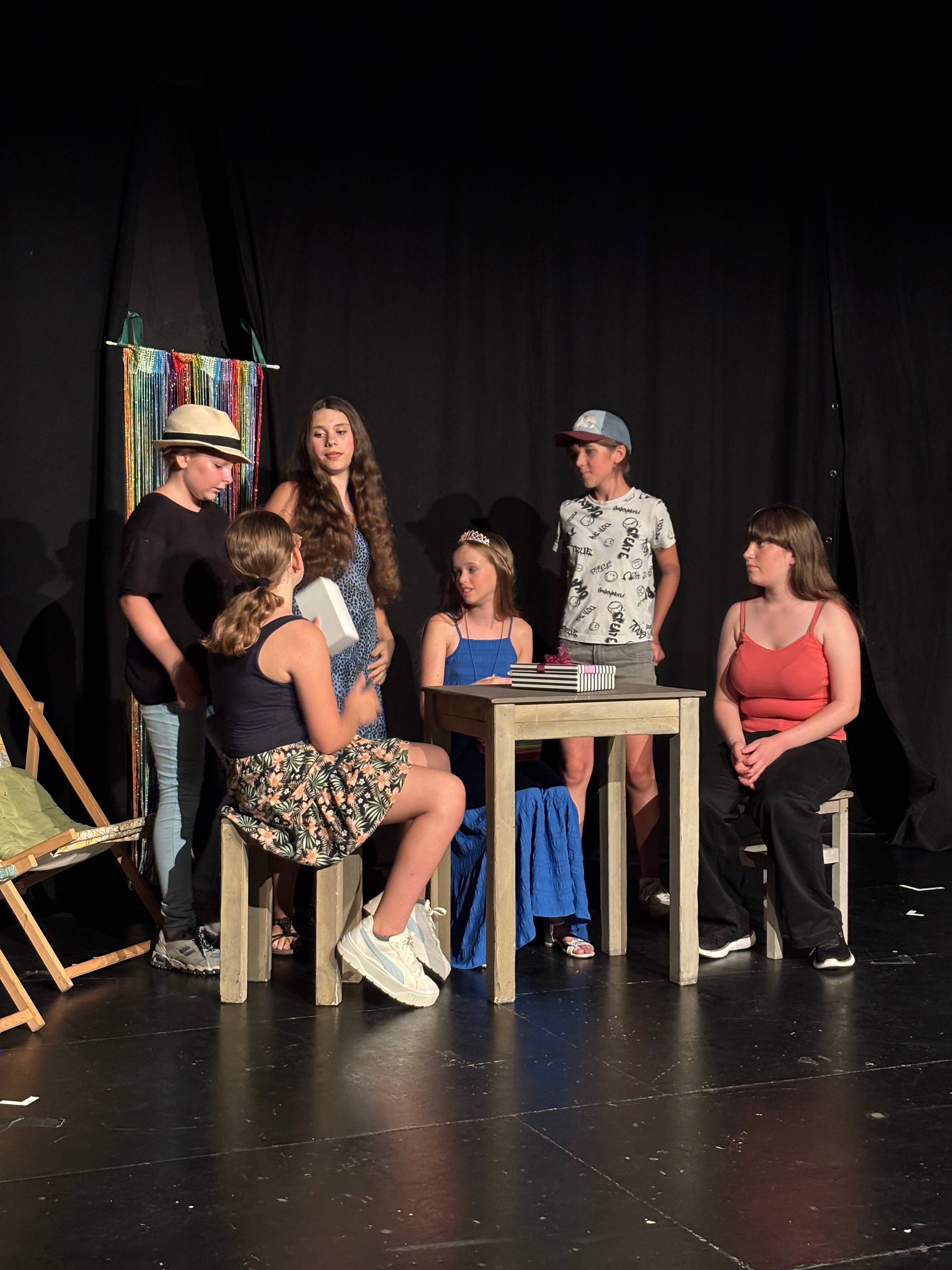 Theater AG Auftritt Bandhaus Smartphone 33 min